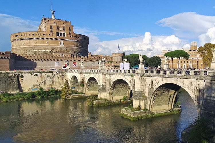 Visitar el Castillo de Sant’Angelo
